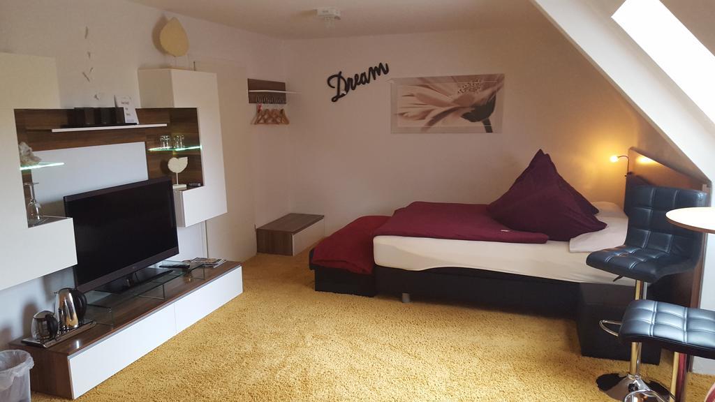 Gaestezimmer Im Haus Am Wald 프로이덴슈타트 외부 사진